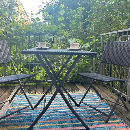 Urban Apartement, Internet, Veranda, Zentrum
